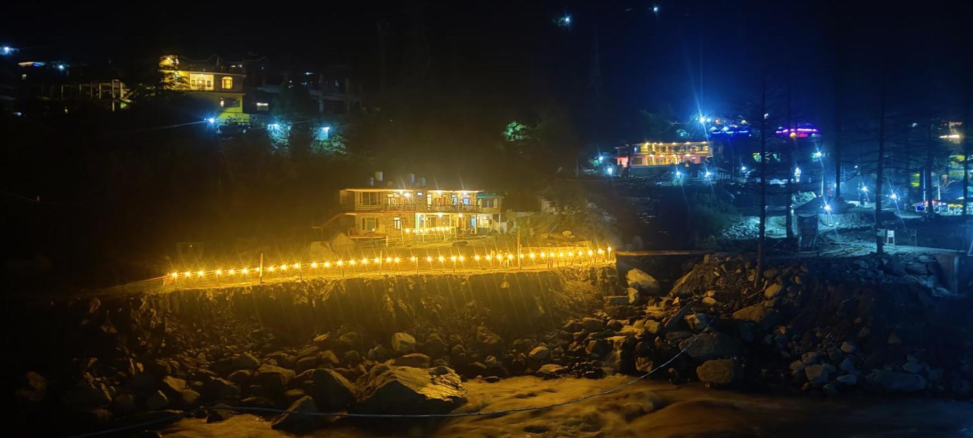 Flipsyde Retreat Hotel Kasol Ngoại thất bức ảnh