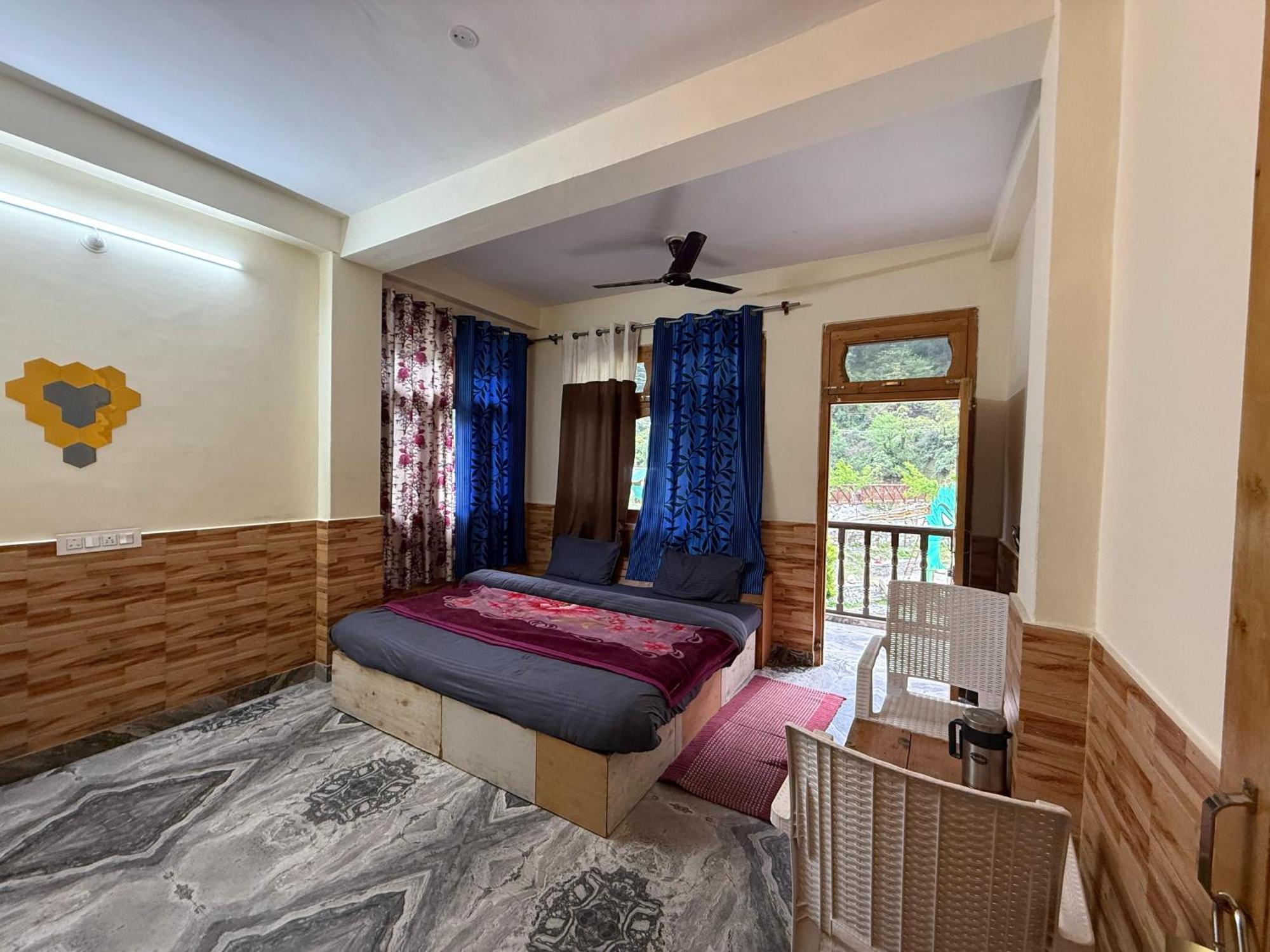 Flipsyde Retreat Hotel Kasol Ngoại thất bức ảnh